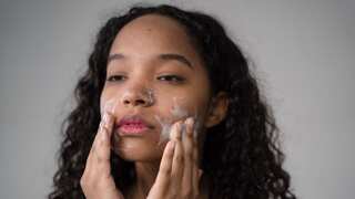 What's the 60-second rule in skincare? Dermatologist explains