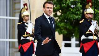At climate finance summit, Macron stresses need for 'public finance shock'