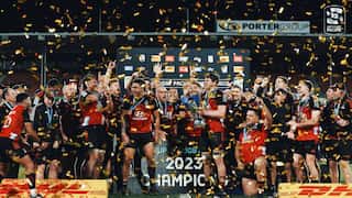 Super Rugby: Canterbury Crusaders beat Waikato Chiefs for seventh straight title