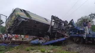India: Goods trains collide in West Bengal's Bankura, several bogies derail