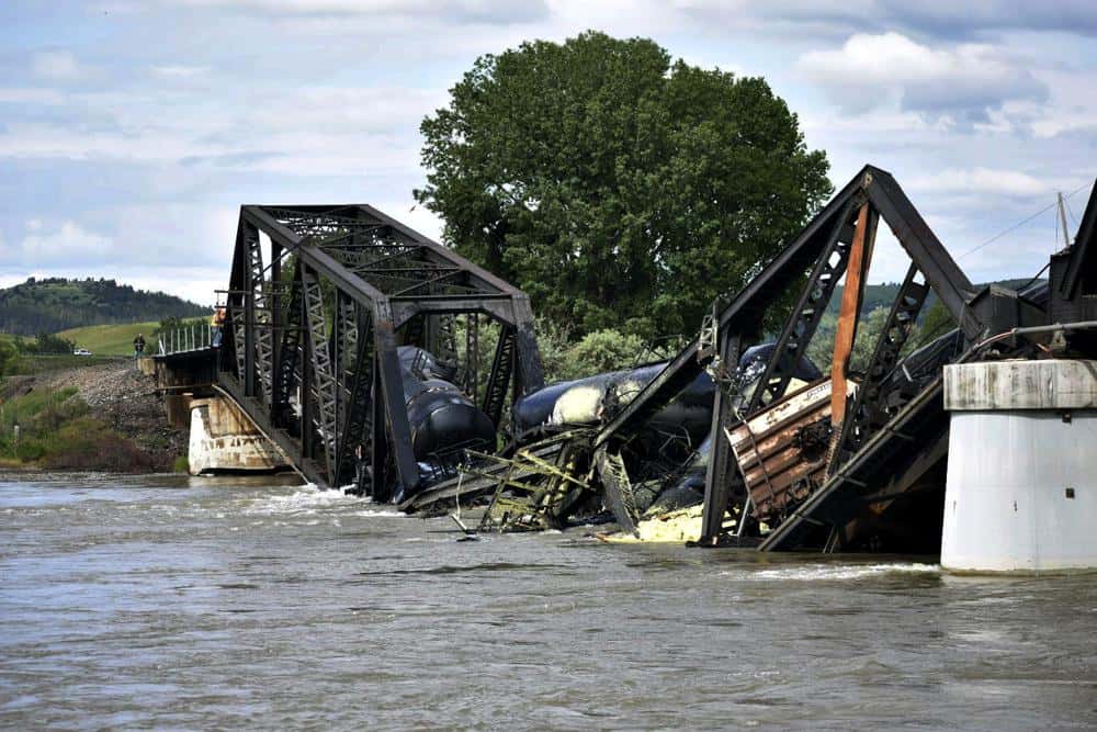WATCH | Freight train falls into Yellowstone River as bridge collapses