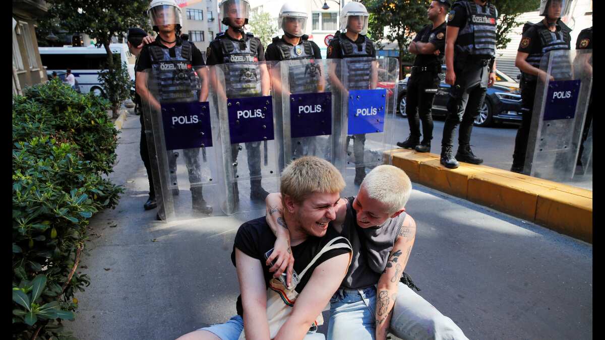 Police blocks Taksim Square