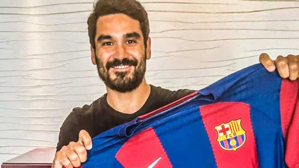 Manchester City's Ilkay Gundogan completes FC Barcelona move on two-year deal