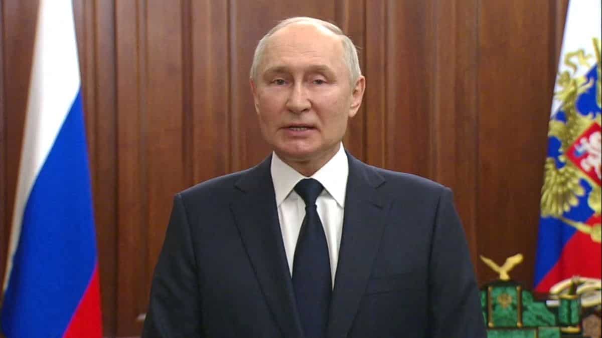 Putin says Wagner mutineers 'can join army or go to Belarus' in his address to Russians