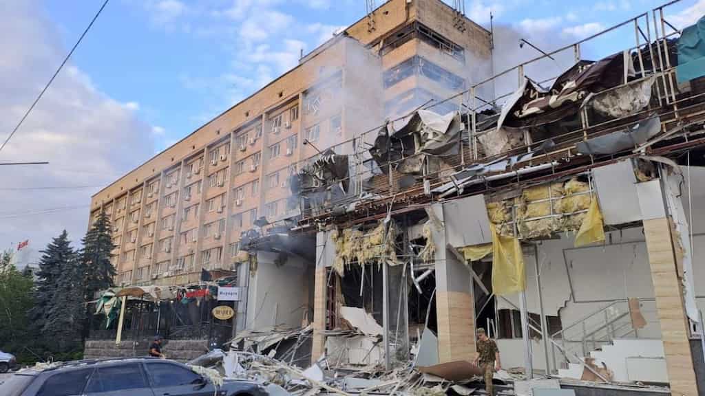 Russian strikes at restaurant in Ukraine kill 11, including three kids, injure 56