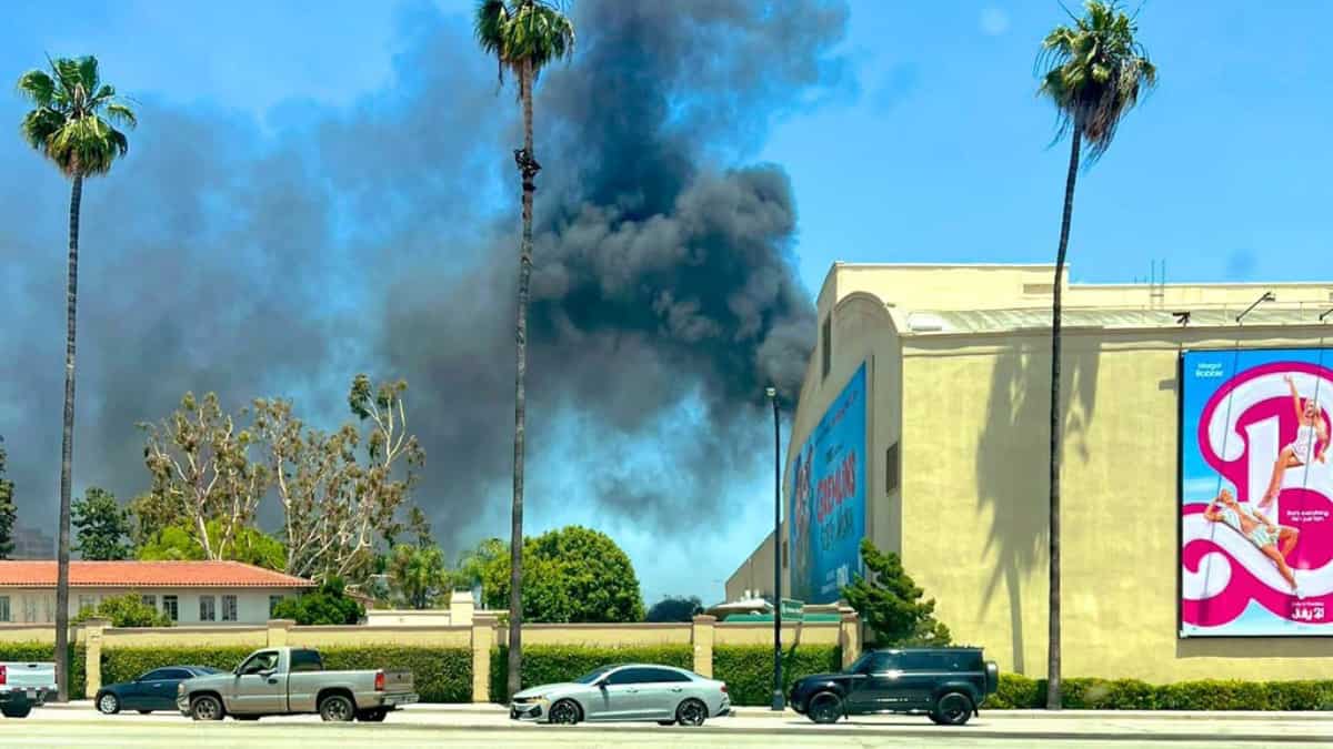 Fire at Warner Bros Studio lot in Burbank successfully extinguished; No damage or injuries reported