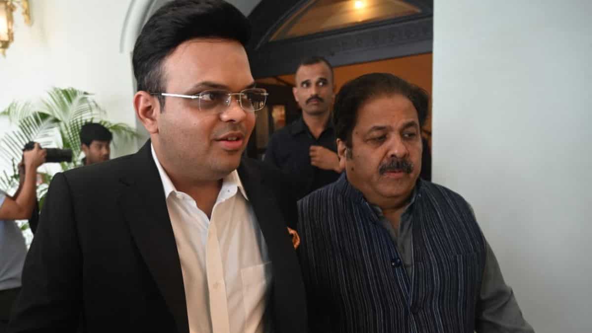 BCCI asks 2023 World Cup-bound venues to voluntarily forgo hosting ODIs in upcoming season BCCI asks 2023 World Cup-bound venues to voluntarily forgo hosting ODIs in upcoming season