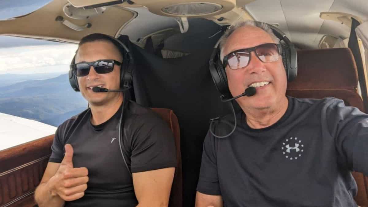 Is this a world record? Two pilots travel 48 US states in less than 48 hours Is this a world record? Two pilots travel 48 US states in less than 48 hours