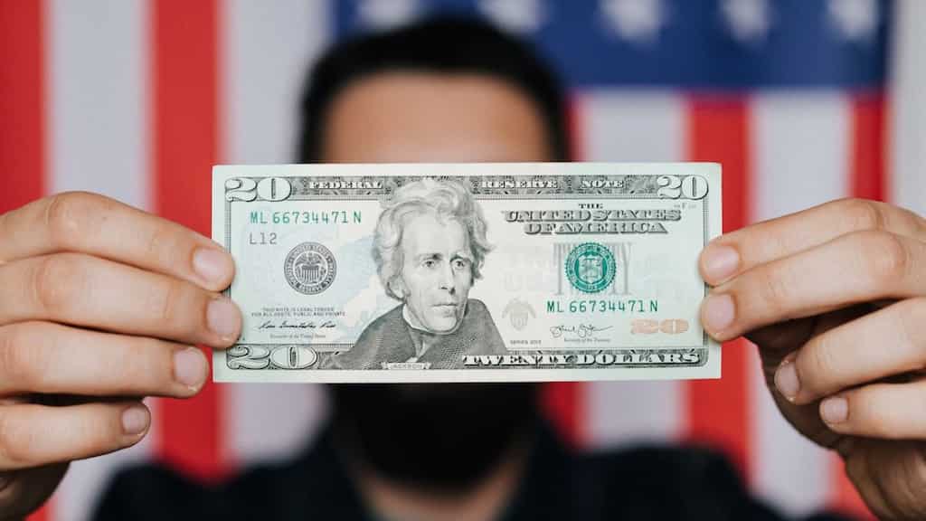 Money Matters 101: Smart earning tips every millennial should know