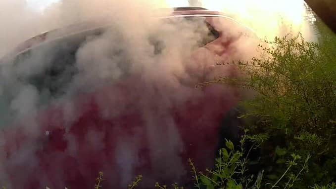 US: Georgia deputy rescues woman from burning crashed car