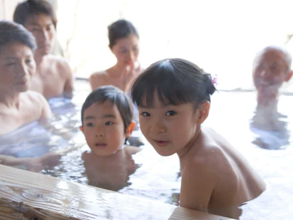 China: Bathhouse provides 'rent-a-dad' service to keep young boys out of women-only areas