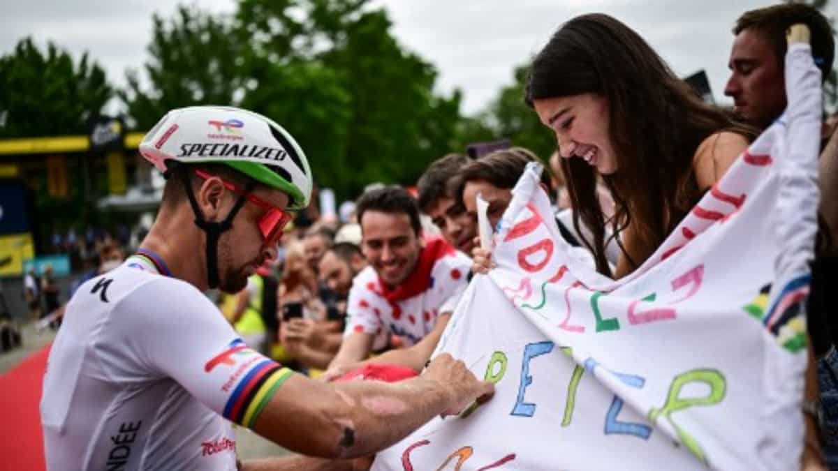 176 riders take part in the competition