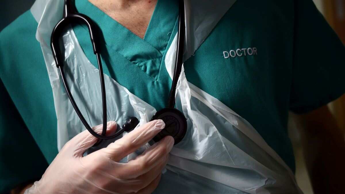 UK: Nurse sacked after patient she was having secret relationship with dies during late-night car park meet