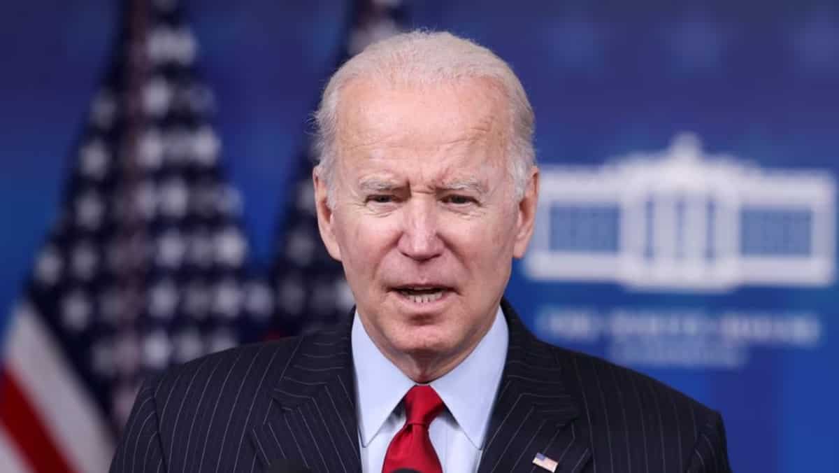 US judge restricts Biden officials from contact with social media firms US judge restricts Biden officials from contact with social media firms