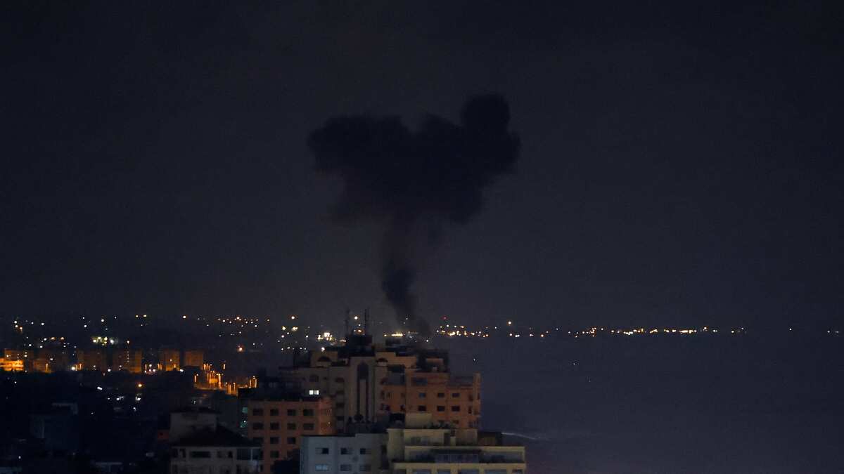 Israeli troops leave the region