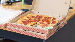WATCH | Tip-triggered tantrum: Pizza man's fiery meltdown over 25% tip on $20 sparks outrage in US