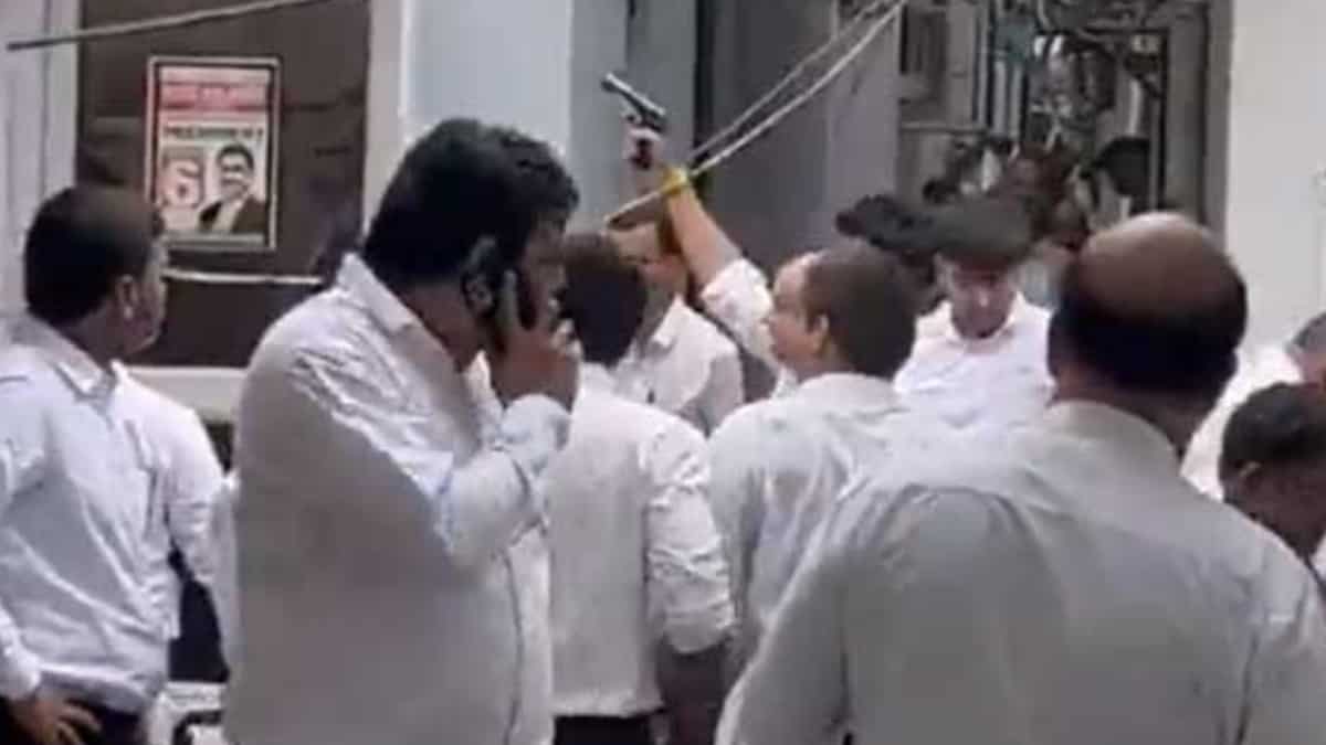 WATCH | Shots fired at Delhi's Tis Hazari Court premises as lawyer groups clash