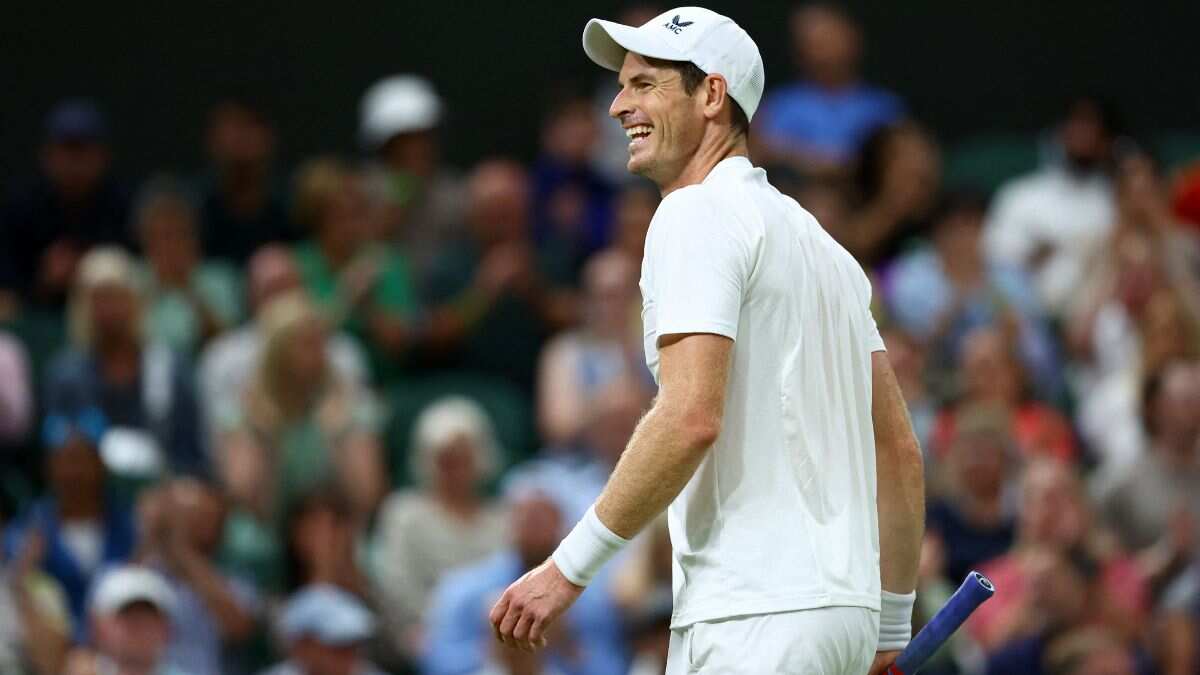 Tennis: Andy Murray leads Stefanos Tsitsipas as Wimbledon curfew halts play Tennis: Andy Murray leads Stefanos Tsitsipas as Wimbledon curfew halts play