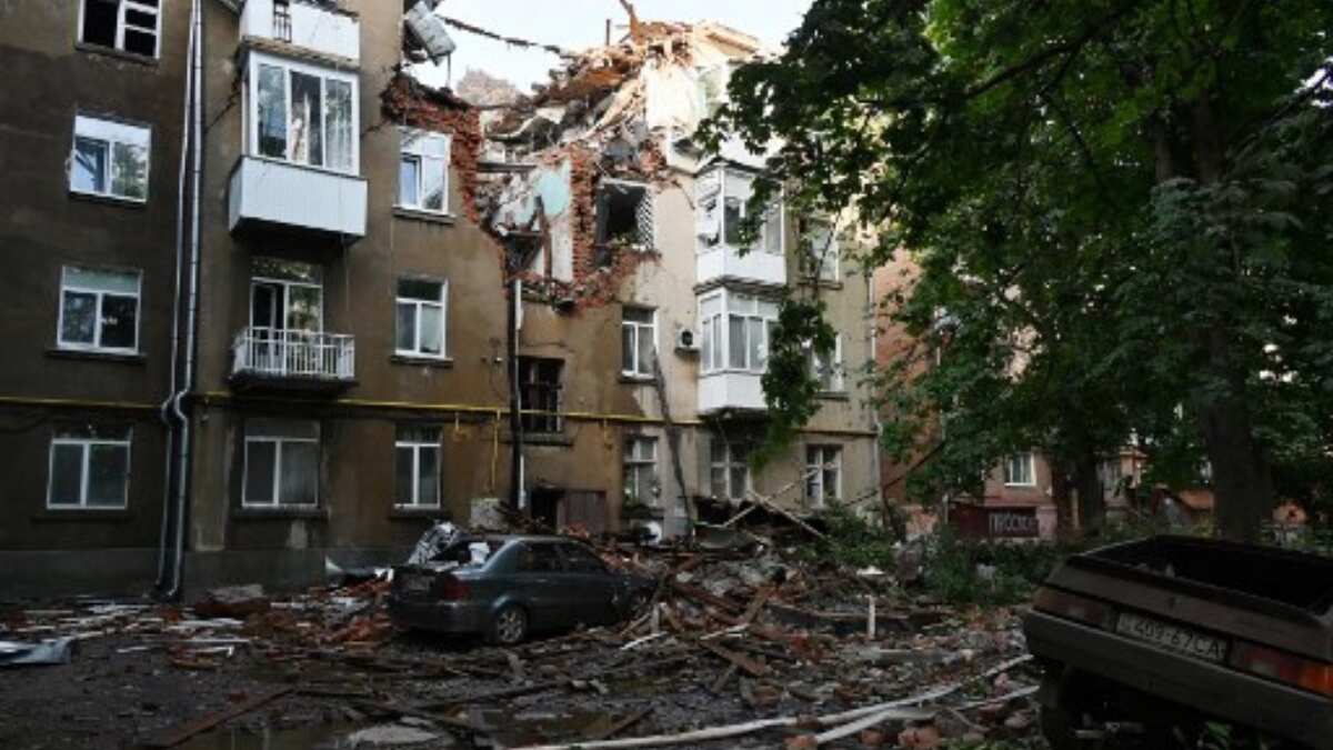 Russia annexes Ukrainian land