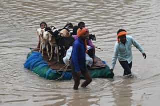 Delhi Weather Update: Yamuna River crosses danger mark, evacuation begins; IMD issues alert