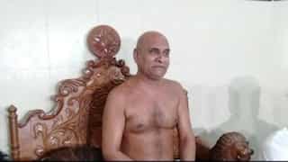 Who is Gunadhar Nandi Maharaj, the Jain seer who was on 'fast unto death'?