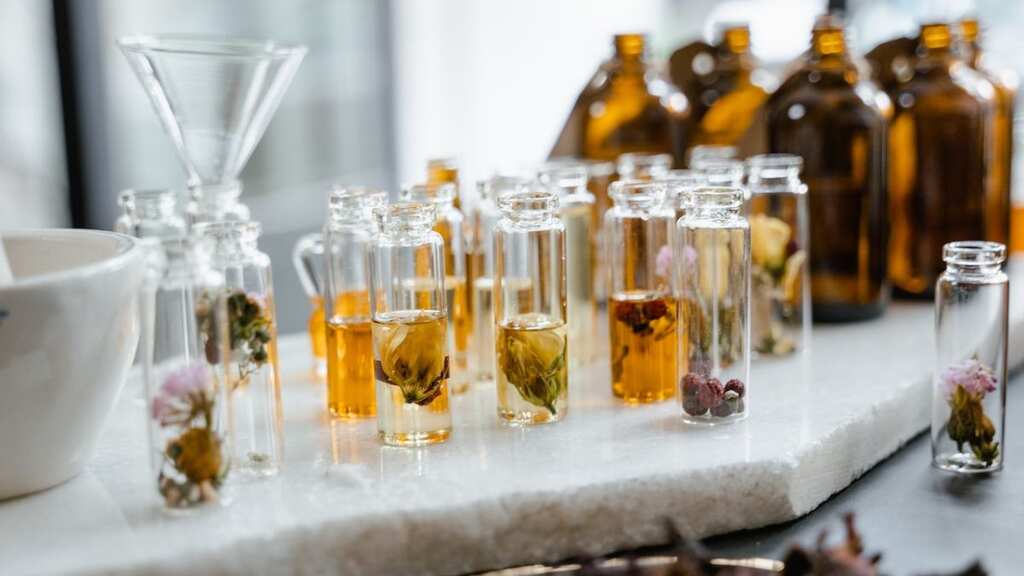 The aromatherapy effect: How fragrances influence mood and emotions