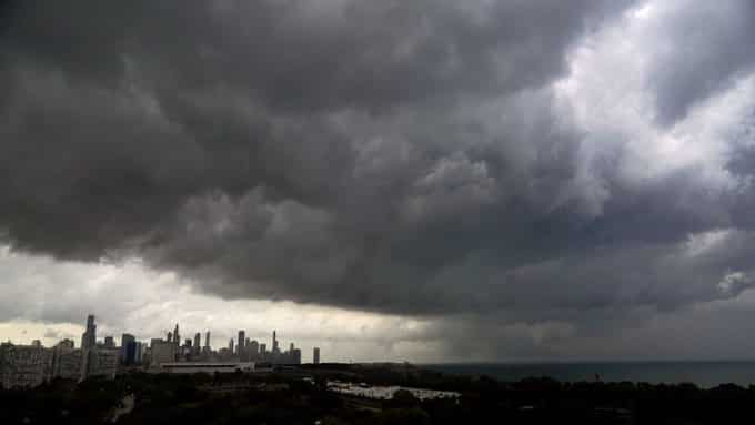 Watch | Tornado forms near Chicago’s O'Hare airport, disrupting many flights Watch | Tornado forms near Chicago’s O'Hare airport, disrupting many flights