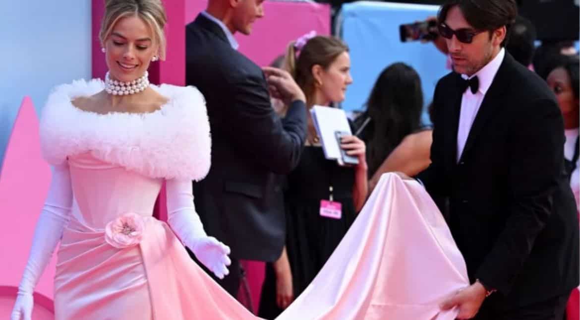 Margot Robbie looked all-glam as Enchanted Evening Barbie at London premiere Margot Robbie looked all-glam as Enchanted Evening Barbie at London premiere