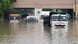 Floods in Delhi: Yamuna water level drops, waterlogging continues; Rajghat, Kashmere Gate submerged