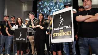 Hollywood actor explains how economic hardships plague most actors, contrary to prevailing opinion