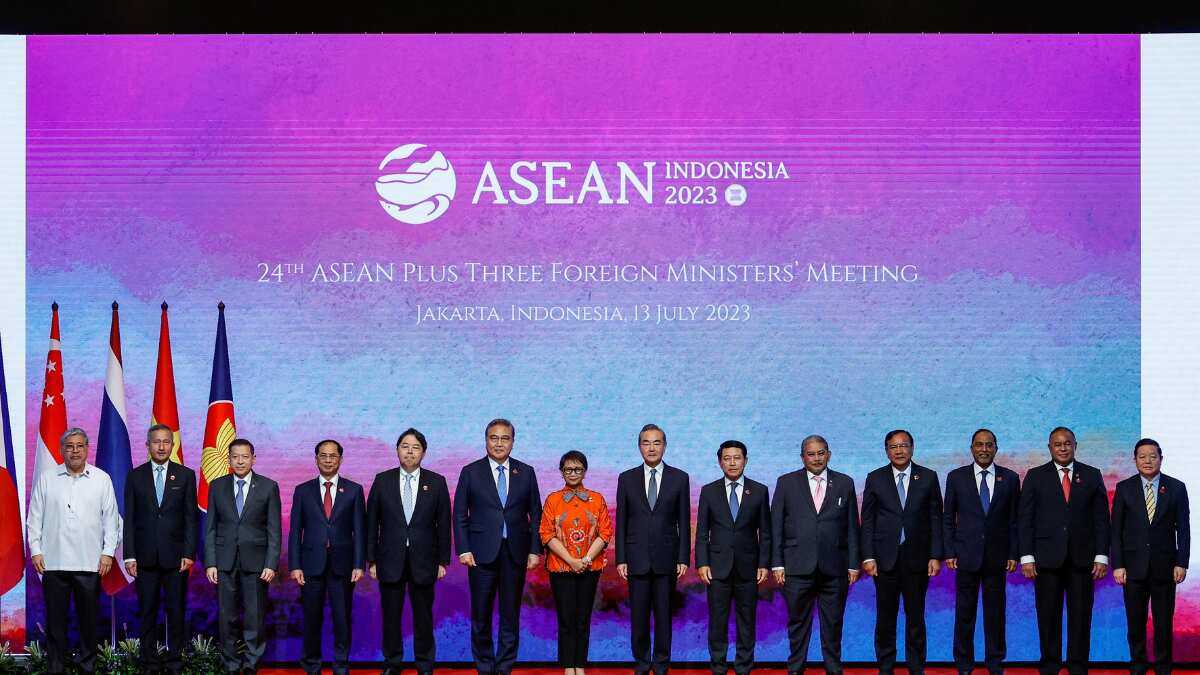 ASEAN foreign ministers strongly condemn ongoing airstrikes, shelling in Myanmar ASEAN foreign ministers strongly condemn ongoing airstrikes, shelling in Myanmar