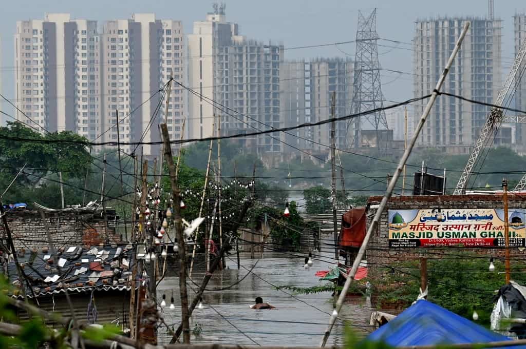 India: Three kids drown while swimming in New Delhi flood waters India: Three kids drown while swimming in New Delhi flood waters