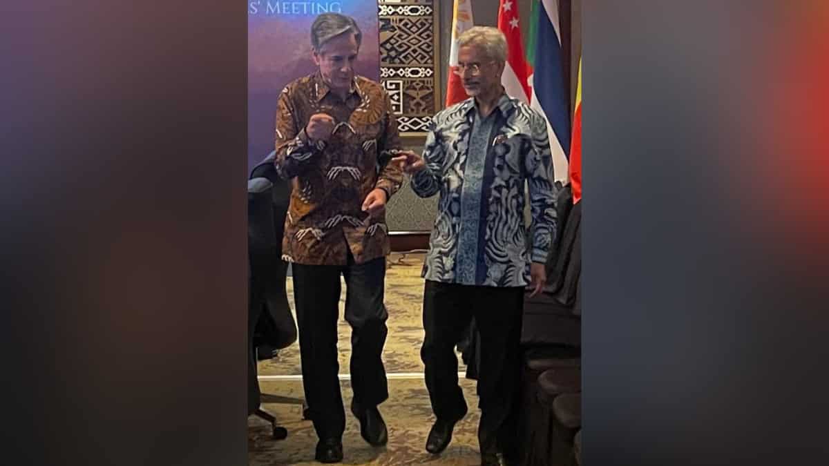 Blinken, Jaishankar sport 'fancy shirts', emerge as 'homies' of ASEAN meet in Jakarta Blinken, Jaishankar sport 'fancy shirts', emerge as 'homies' of ASEAN meet in Jakarta