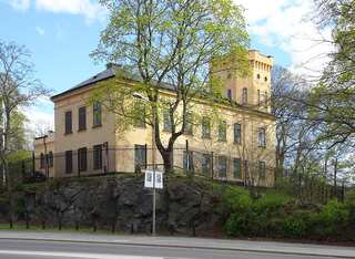 Sweden allows burning of Torahs and Bibles outside Israeli embassy, Israel condemns