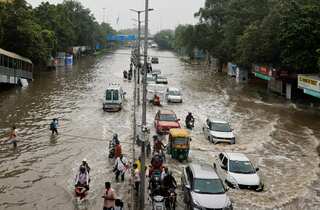 Delhi floods: Water level of Yamuna recedes to 207.38 metres, more rain predicted