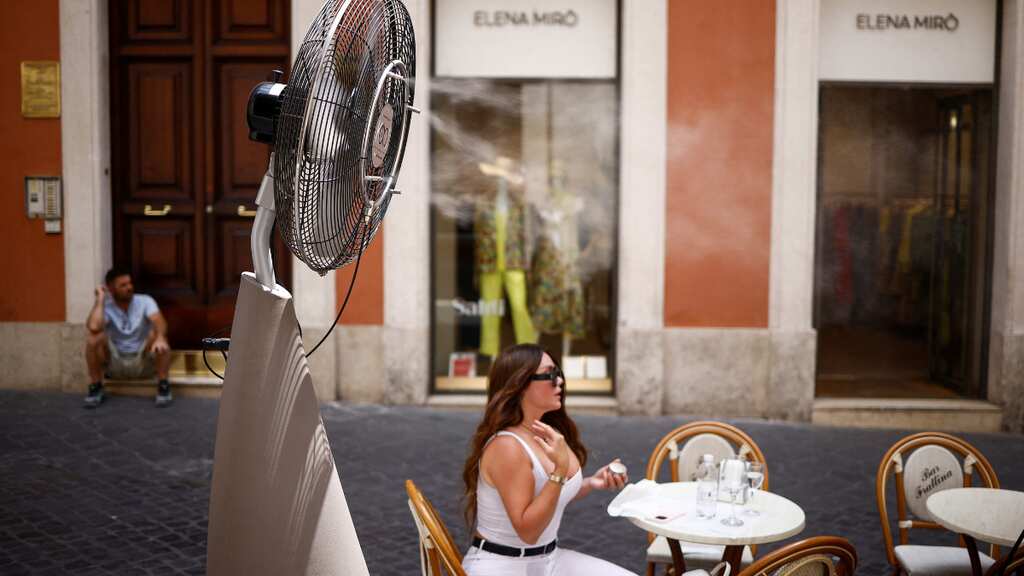 Southern Europe, parts of US face intense heatwaves as temperatures soar even in Antarctica