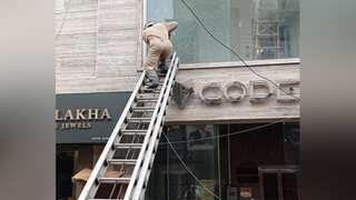 Delhi: Pubgoers get trapped inside elevator for 10 hours, rescuers break windows to evacuate them