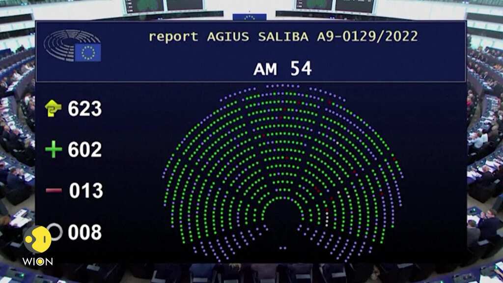 Removable batteries in smartphones back? Here's all you need to know