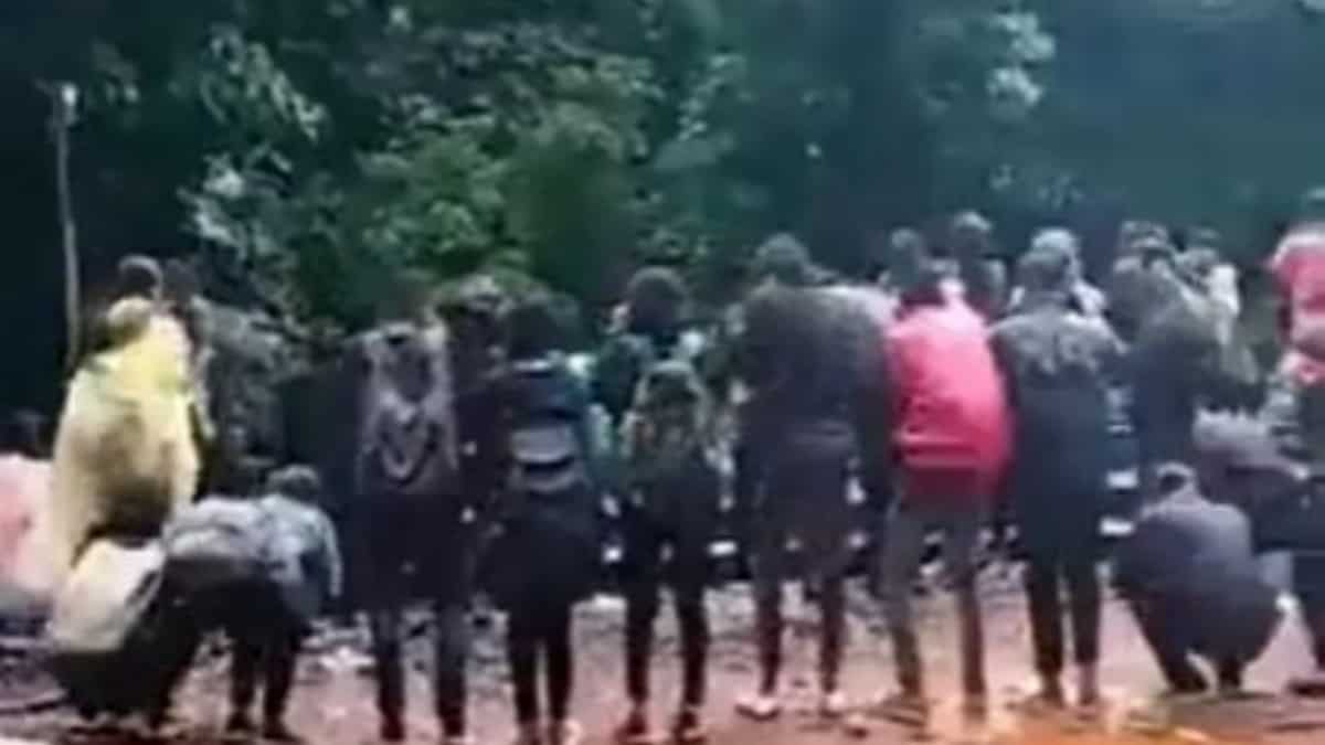 Video | Trekkers to Dudhsagar Falls defied a ban. So officials made them do sit-ups Video | Trekkers to Dudhsagar Falls defied a ban. So officials made them do sit-ups