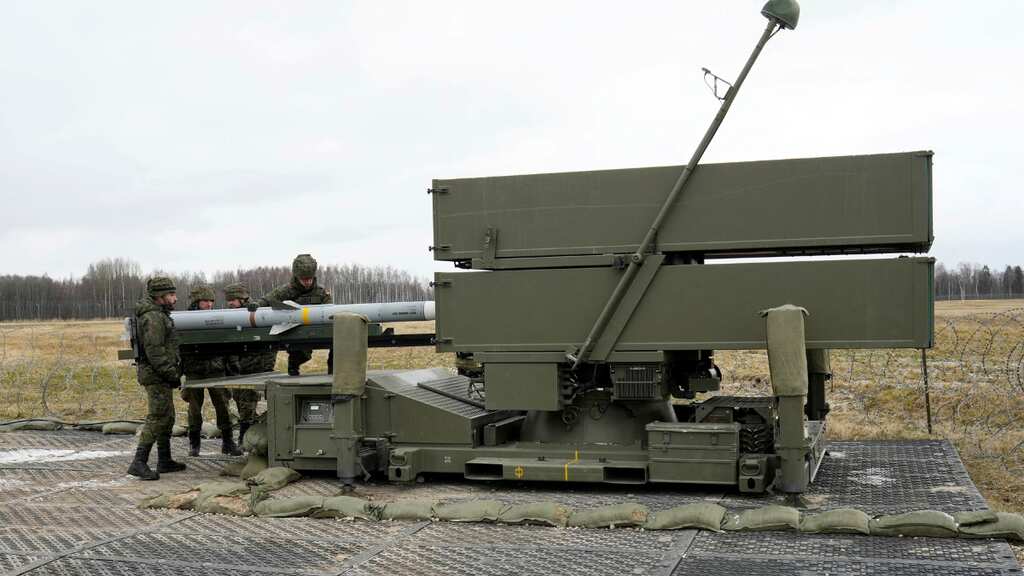 US provides Ukraine with additional military aid worth $1.3 bn