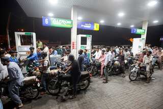 Pakistan’s petroleum dealers announce countrywide strike from July 22