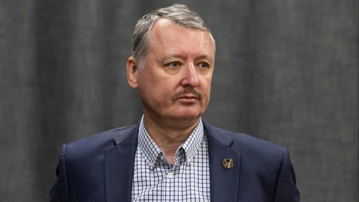 Pro-war nationalist charged with inciting extremism after tirade against Putin