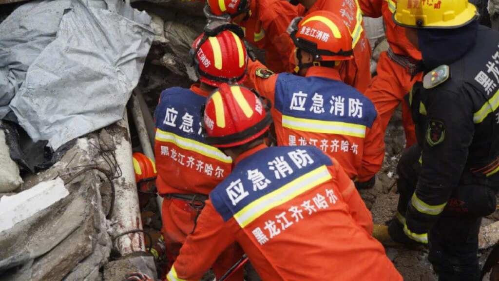 China: 11 dead after middle school gymnasium roof collapses