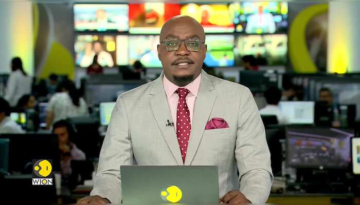 North Korea fires missiles after US submarines arrives in South