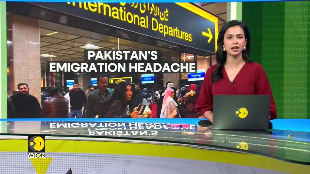 Record exodus from Pakistan
