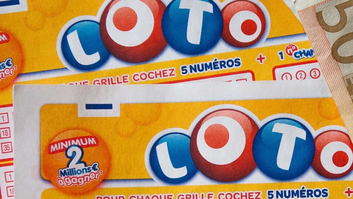 Canadian man sues friends for not sharing $1 million lottery money