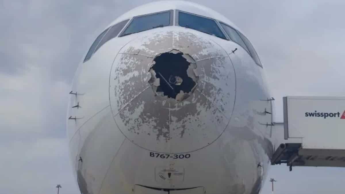 Delta Airlines flight makes emergency landing after getting battered by hail storm Delta Airlines flight makes emergency landing after getting battered by hail storm