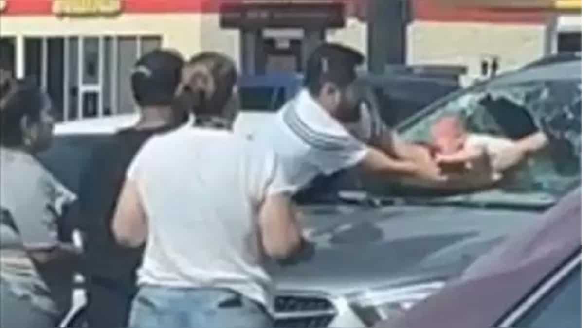 WATCH | Father breaks windshield to save baby from hot car in Texas WATCH | Father breaks windshield to save baby from hot car in Texas
