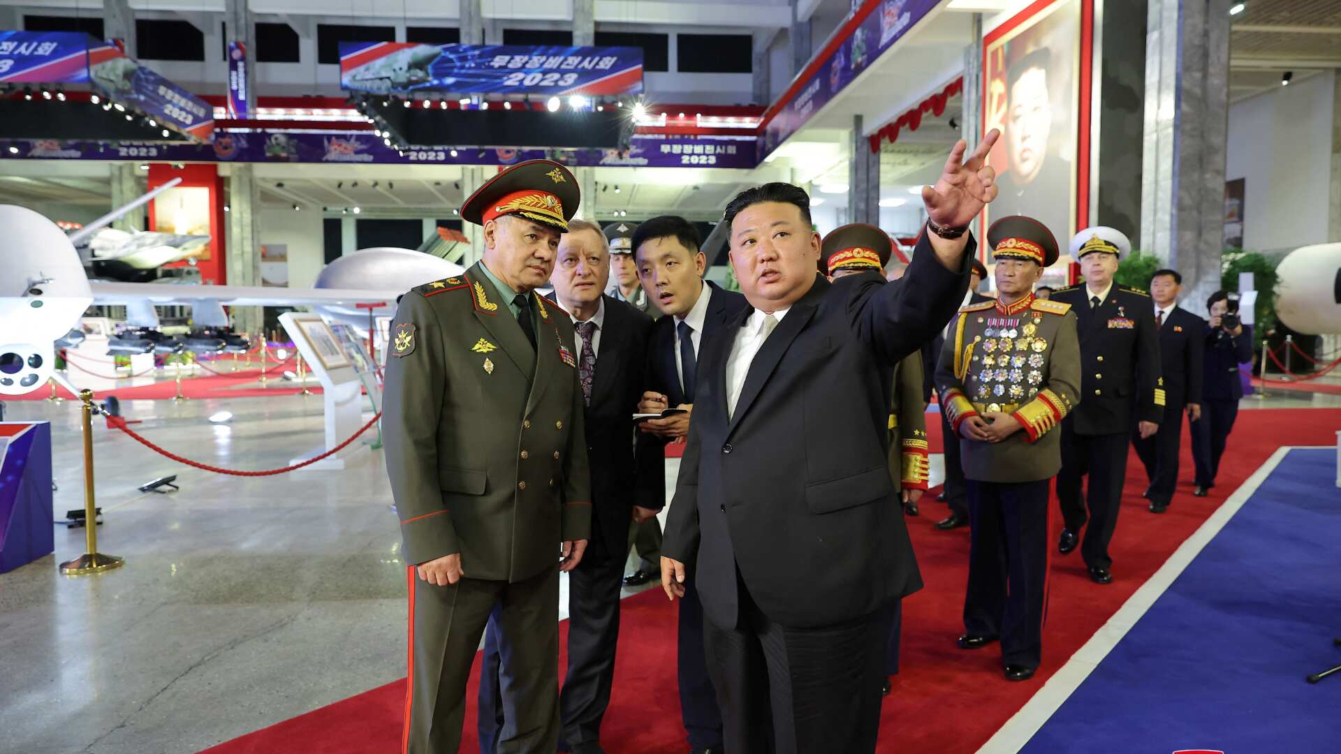 Kim Jong Un meets Russian defence minister, gives him tour of arms expo