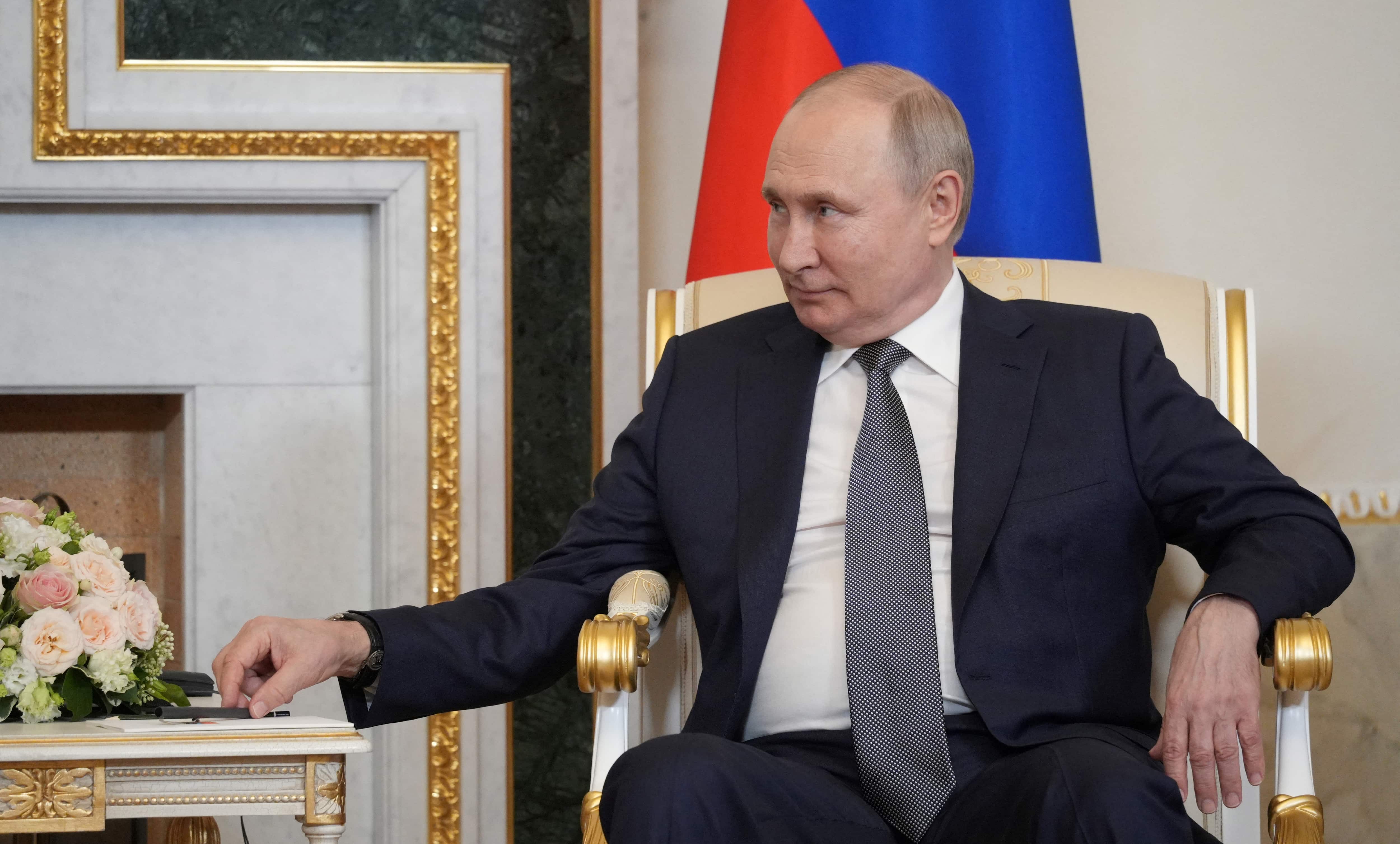 Vladimir Putin promises free grain to African leaders despite Western sanctions